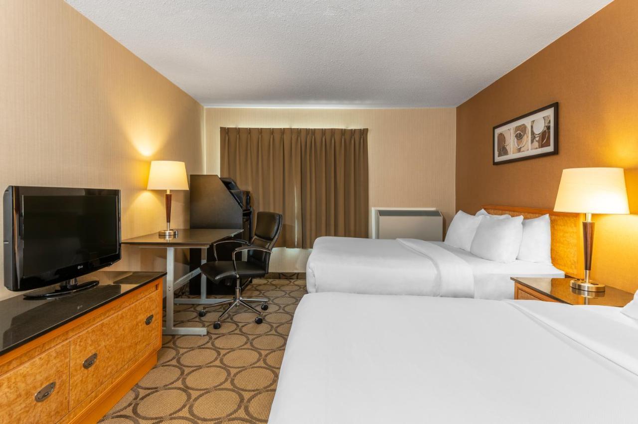 Comfort Inn Laval Esterno foto