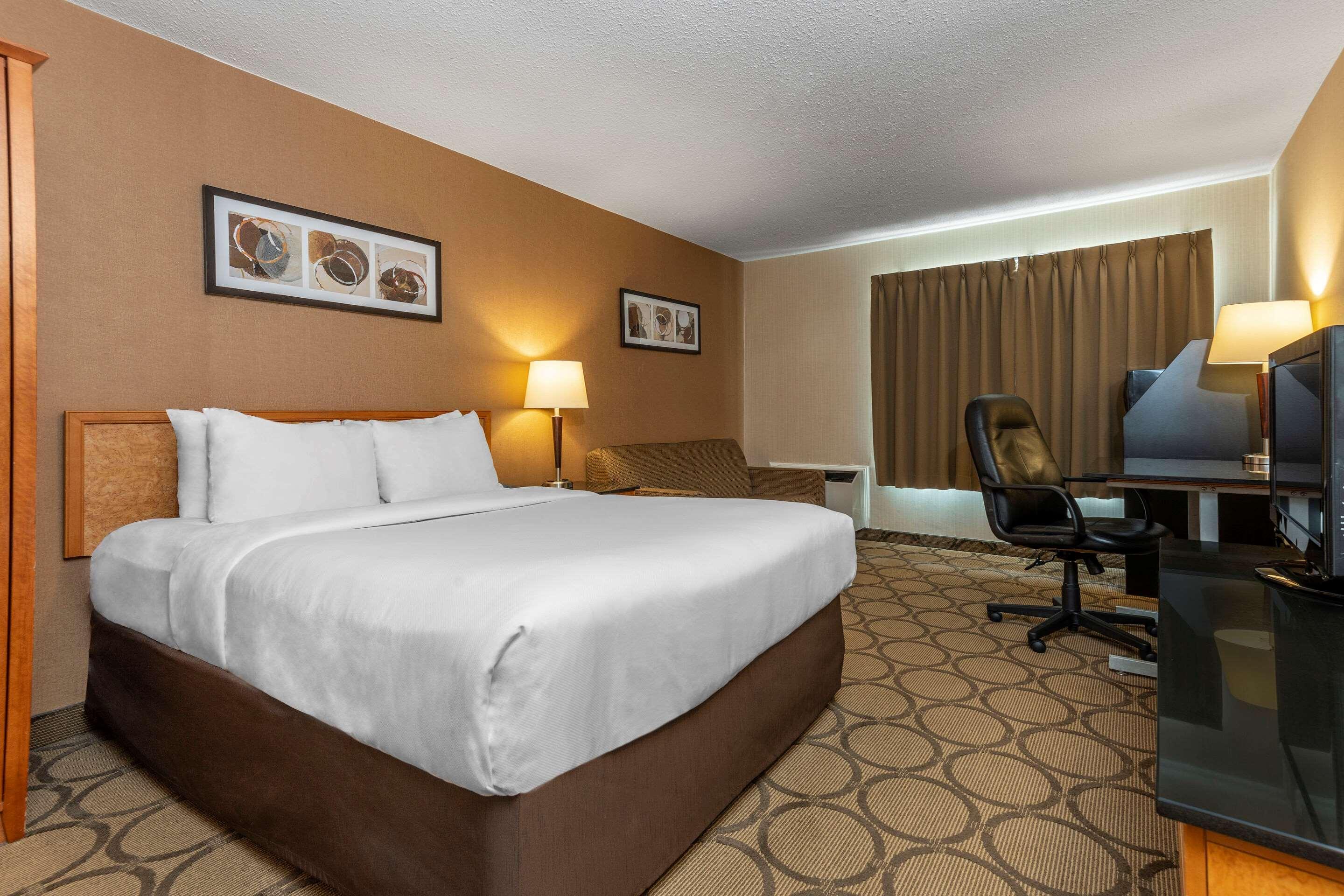Comfort Inn Laval Esterno foto