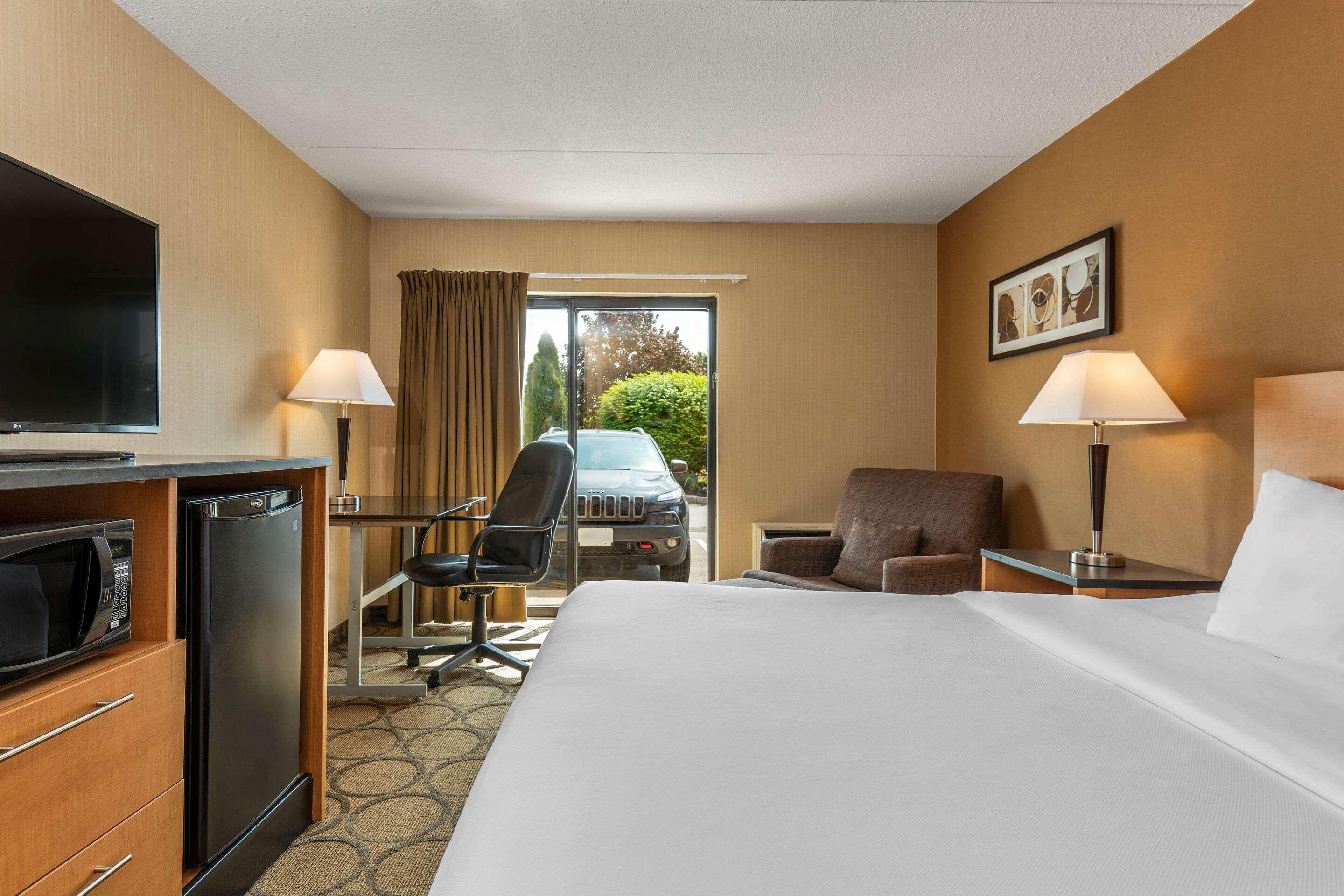 Comfort Inn Laval Esterno foto