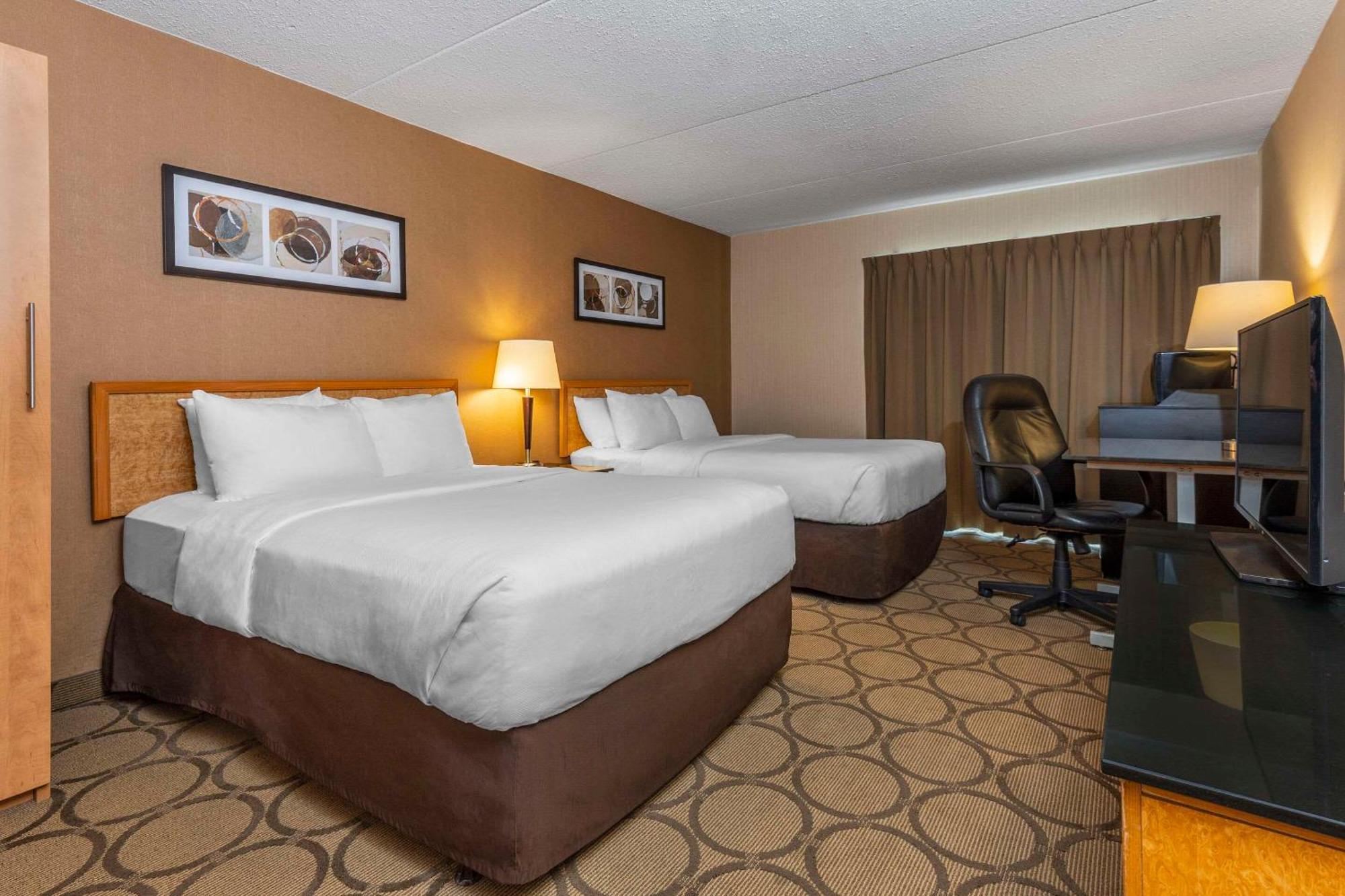 Comfort Inn Laval Esterno foto