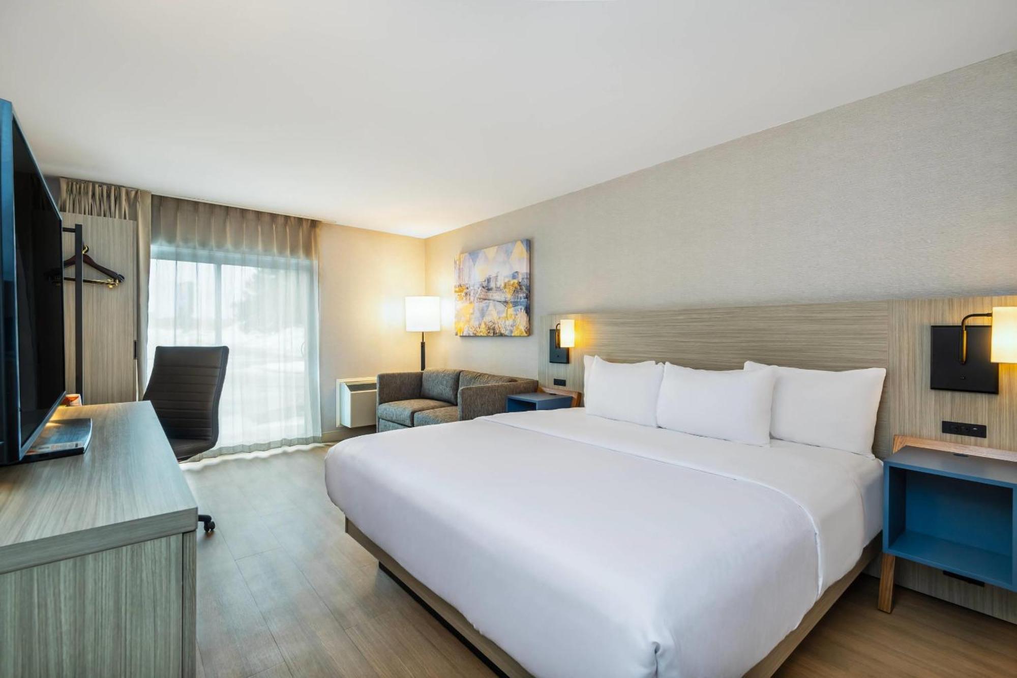 Comfort Inn Laval Esterno foto