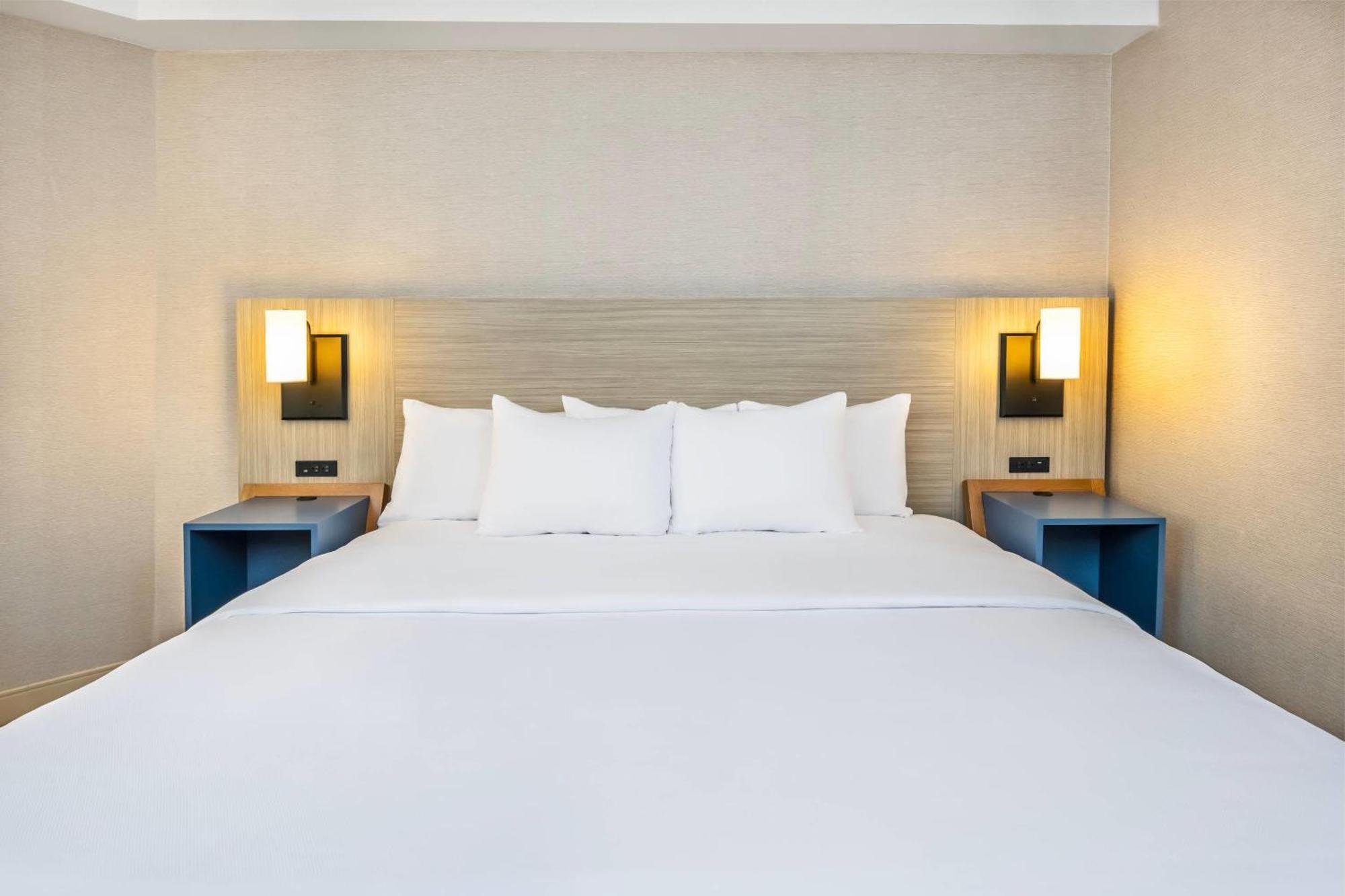 Comfort Inn Laval Esterno foto