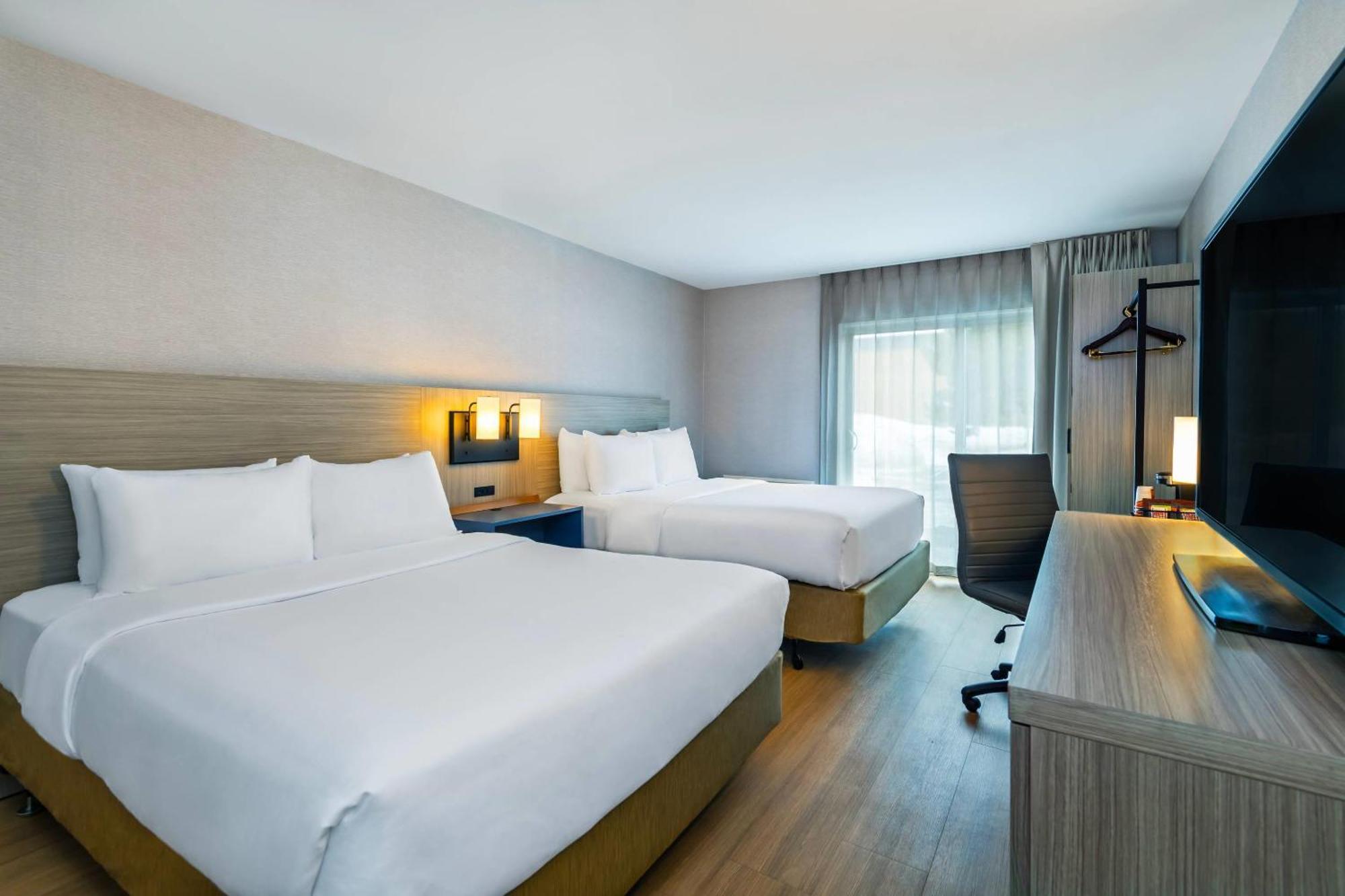 Comfort Inn Laval Esterno foto