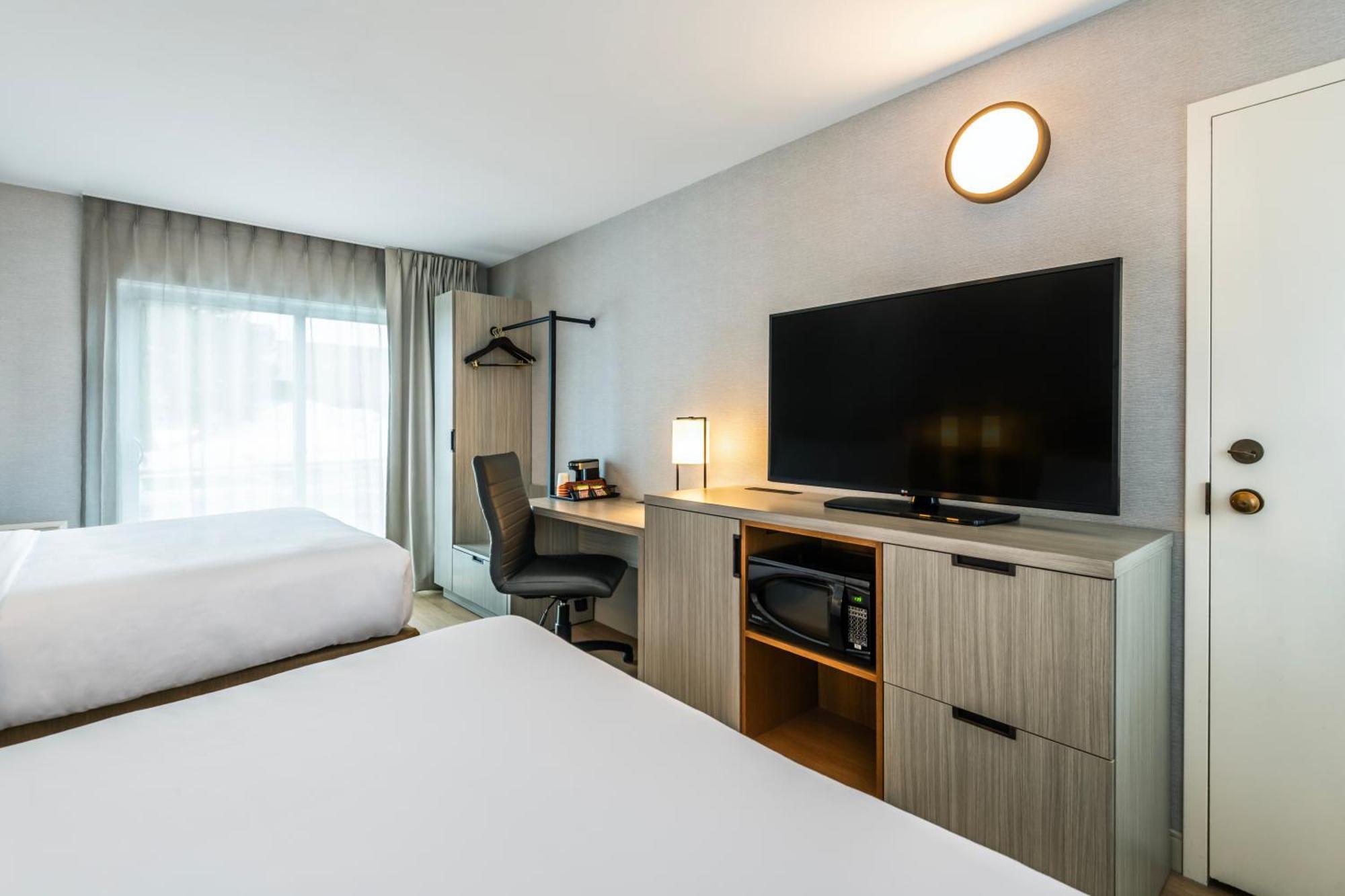 Comfort Inn Laval Esterno foto